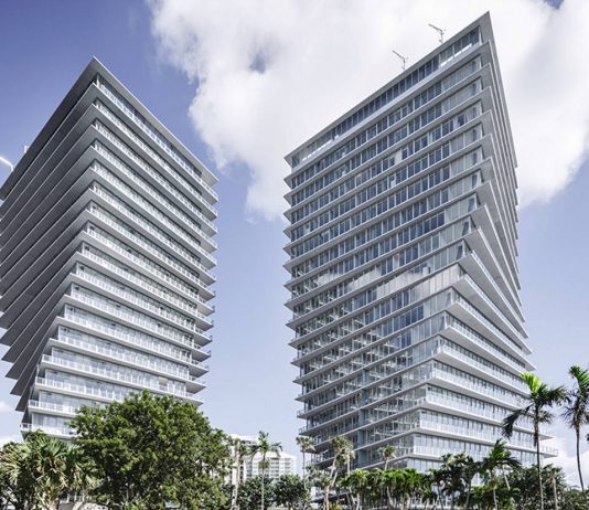Terra Completa Grove at Grand Bay diseñado por Bjarke Ingels : Photo credit © Rasmus Hjortshoj