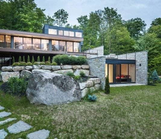 Residencia L'Estrade en Saint-Adolphe-d'Howard by MU Architecture : Photo credit © Ulysse Lemerise Bouchard