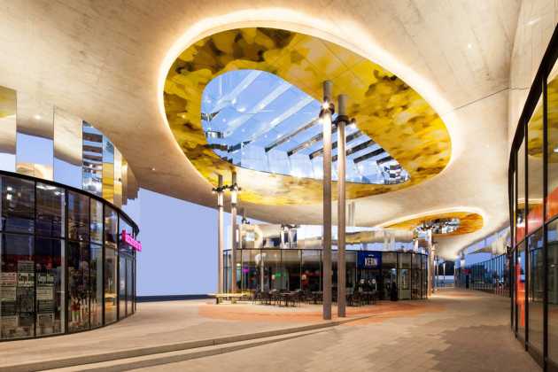 Two new glazed pavilions under a striking canopy-like roof : Photo credit © Markus Kaiser