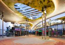 Square and Promenade, a play of colours : Photo credit © Markus Kaiser