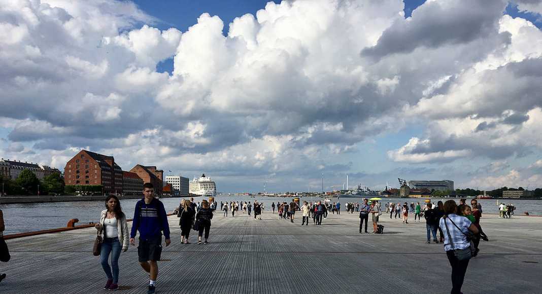 Copenhague, DK Kvæsthus Pier : Photo © Lundgaard & Tranberg Architects