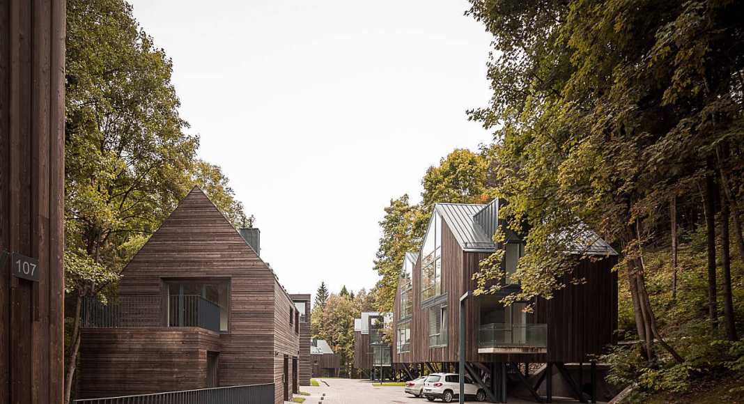 Vilnius, LT Rasu Houses : Photo © Norbert Tukaj