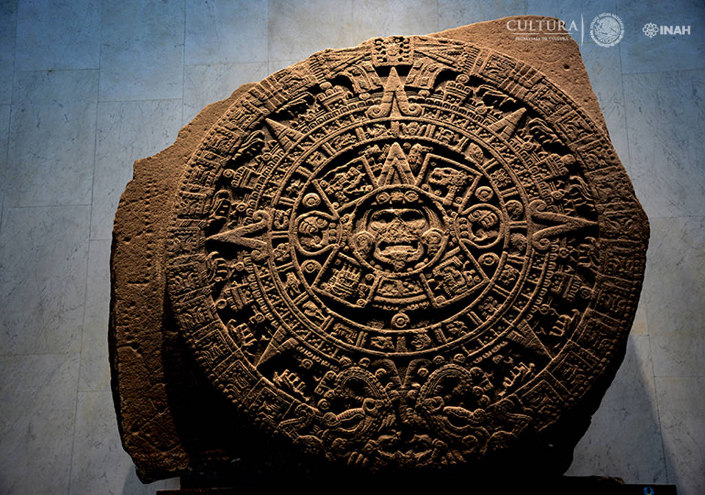 Piedra del Sol exhibida en el Museo Nacional de Antropología : Foto © Mauricio Marat, INAH