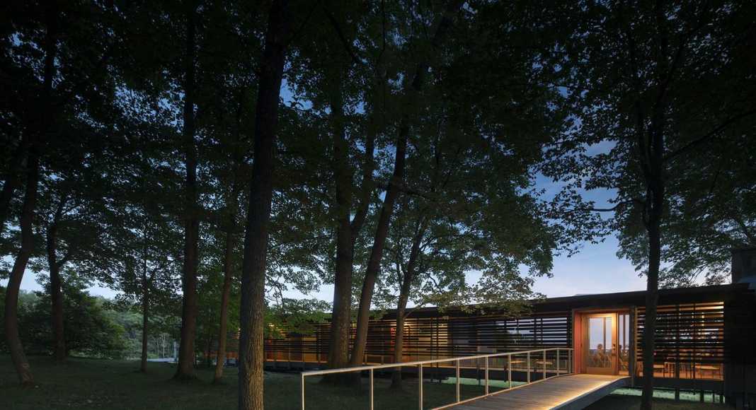 Viviendas en la Finca Histórica High Meadow en Fallingwater por Bohlin Cywinski Jackson : © Nic Lehoux / Bohlin Cywinski Jackson