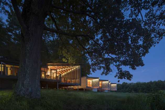 Viviendas en la Finca Histórica High Meadow en Fallingwater por Bohlin Cywinski Jackson : © Nic Lehoux / Bohlin Cywinski Jackson