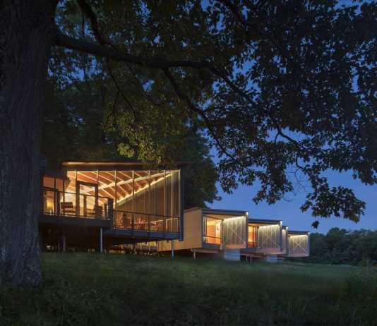 Viviendas en la Finca Histórica High Meadow en Fallingwater por Bohlin Cywinski Jackson : © Nic Lehoux / Bohlin Cywinski Jackson