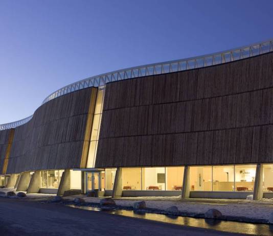 Centro Cultural Katuaq diseñado por Schmidt Hammer Lassen : Photo © Schmidt Hammer Lassen Architects