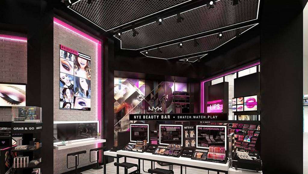 La nueva tienda NYX New Jersey tiene una estación de maquillaje interactiva : Fotografía cortesía de © MTD