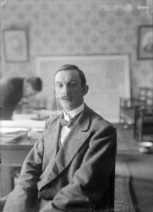 Manuel Gamio, ca 1914. Col. : Foto © Sistema Nacional de Fototecas, INAH