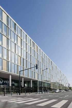 Veolia HQ South Facade designed by DFA | Dietmar Feichtinger Architectes : Photo © Hertha Humaus