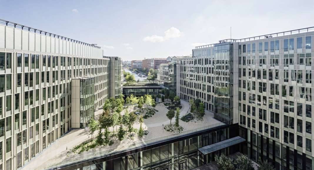 Veolia HQ Garden View designed by DFA | Dietmar Feichtinger Architectes : Photo © Hertha Humaus