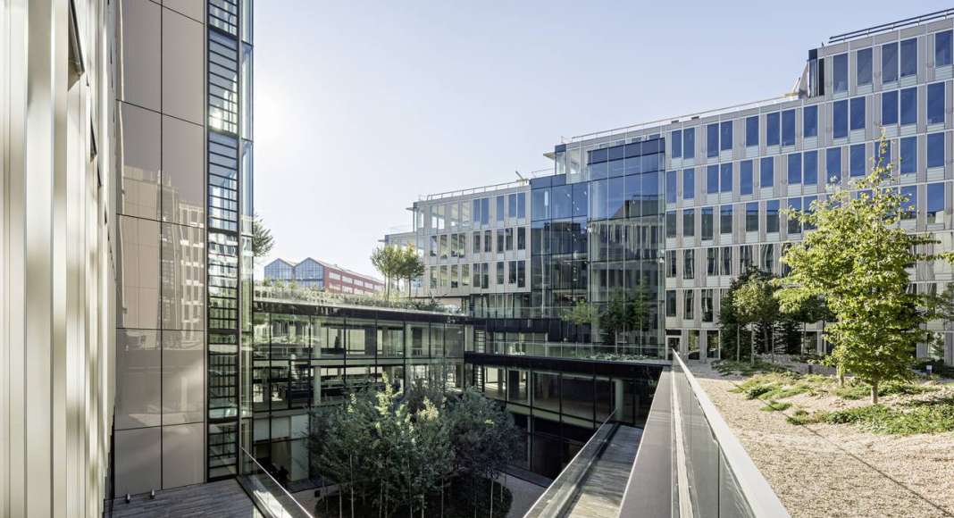 Veolia HQ Yard Hall View designed by DFA | Dietmar Feichtinger Architectes : Photo © Hertha Humaus