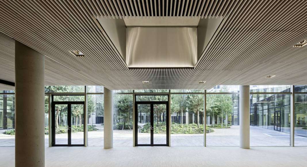 Veolia HQ Dinning Room View designed by DFA | Dietmar Feichtinger Architectes : Photo © Hertha Humaus