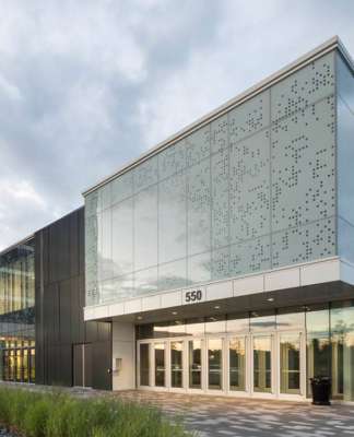 Centrexpo Cogeco Drummondville by CCM2 Architectes + Bilodeau Baril Leeming Architects Centrexpo Cogeco Drummondville by CCM2 architects + Bilodeau Baril Leeming architects : Photo credit © Stéphane Groleau