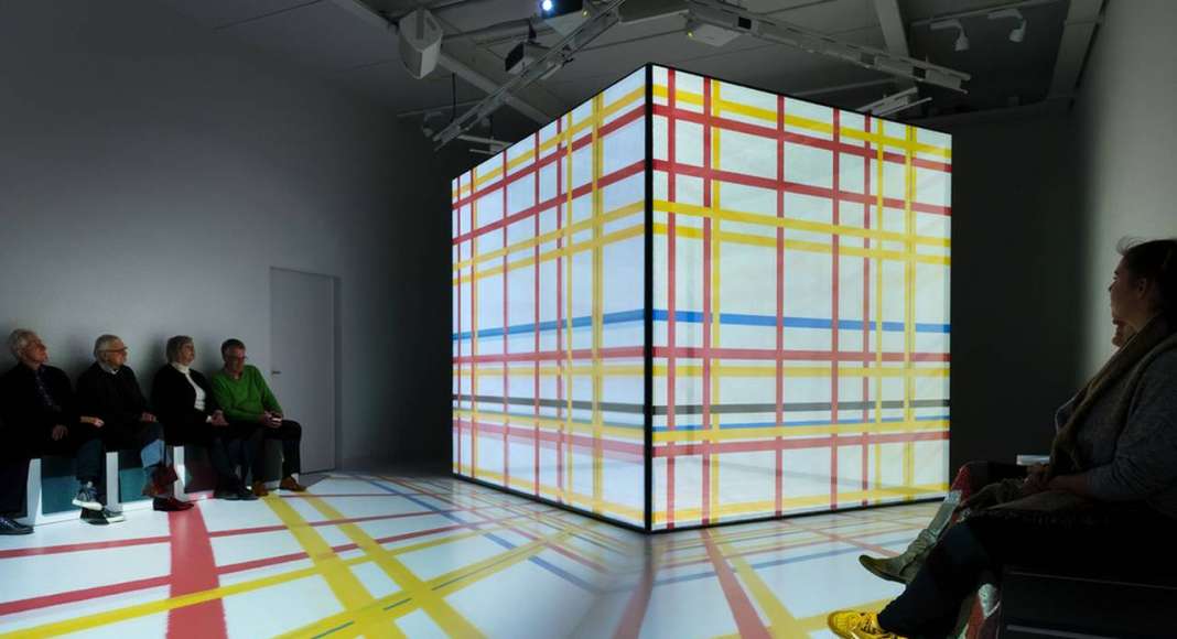 Video installation New York: visitors enter Mondrian’s dream world : Photo credit © Mike Bink Photography