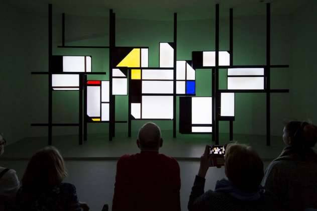 Mondrian experimented with lines and abstract areas : Photo credit © Mike Bink Photography
