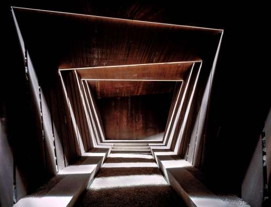 Bell–Lloc Winery, 2007, Palamós, Girona, España : Photo by © Hisao Suzuki, courtesy of © The Pritzker Architecture Prize