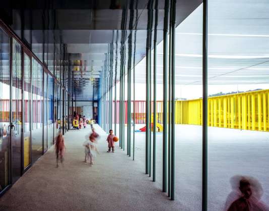 El Petit Comte Kindergarten, 2010, Besalú, Girona, España en colaboración con J. Puigcorbé : Photo by © Hisao Suzuki, courtesy of © The Pritzker Architecture Prize