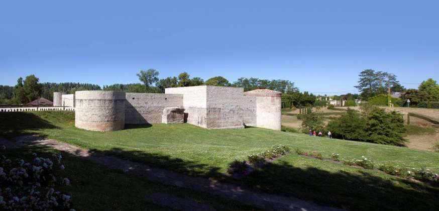 La Cuisine Art Center 2014 Nègrepelisse, Francia : Photo by © Hisao Suzuki, courtesy of © The Pritzker Architecture Prize