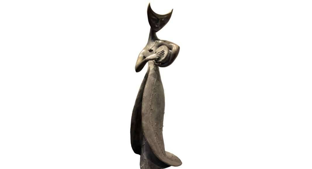 Leonora Carrington, Escultura en bronce, Tamborilera : Fotografía © Leonora Carrington
