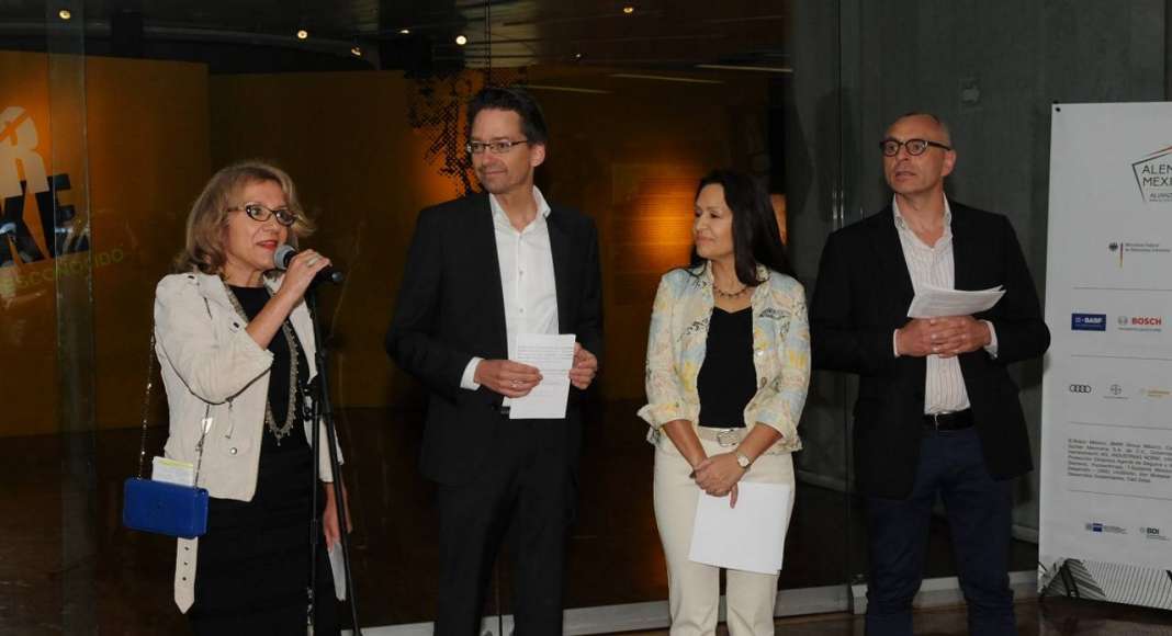 En el acto en la que participaron Lidia Camacho, directora general del Instituto Nacional de Bellas Artes (INBA); Sylvia Navarrete, directora del MAM; Rudolf de Baey, director del Instituto Goethe México, y Oliver Knoerich : Fotografía © RMM, CONACULTA