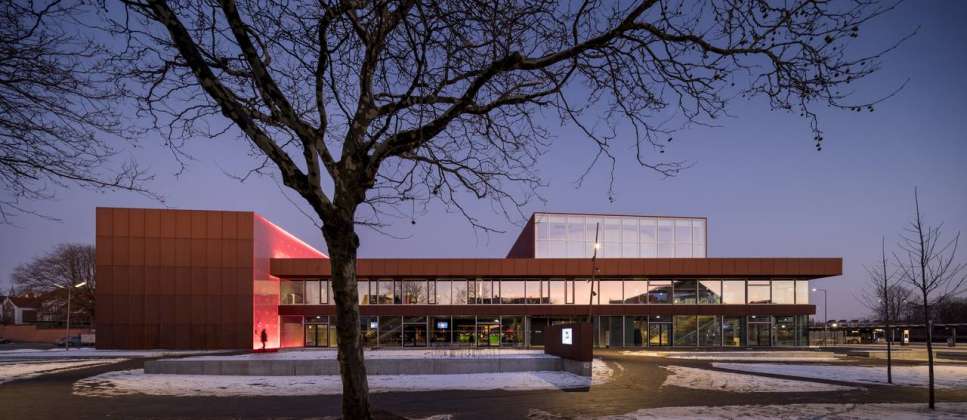 Vendsyssel Theatre diseñado por Schmidt Hammer Lassen Architects : Fotografía © Adam Mørk