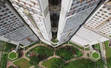 Building Portrait: Skyville @ Dawson : Photo © WOHA Architects
