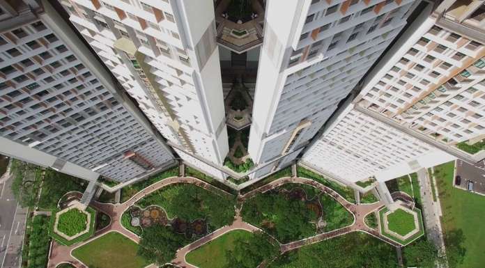 Building Portrait: Skyville @ Dawson : Photo © WOHA Architects