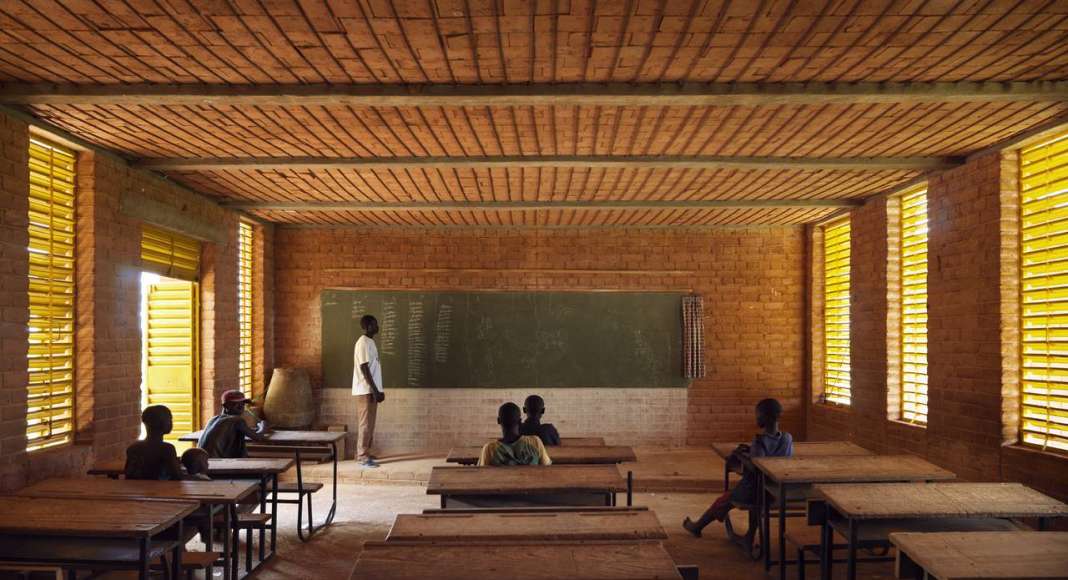 Gando Primary School; Gando, Burkina Faso, 2001 : Photo © Enrico Cano