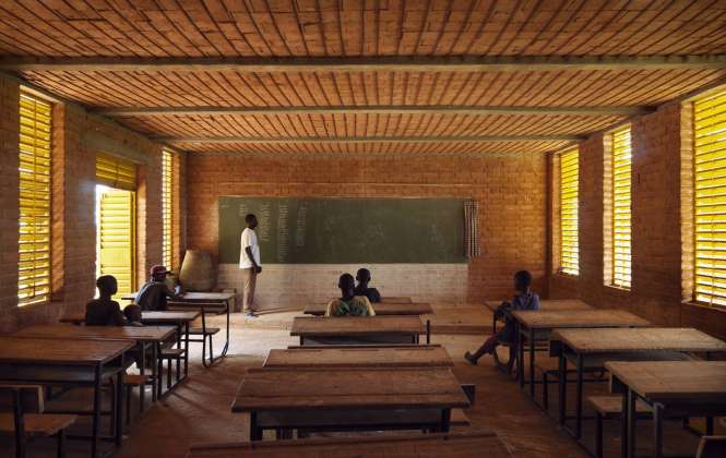 Gando Primary School; Gando, Burkina Faso, 2001 : Photo © Enrico Cano