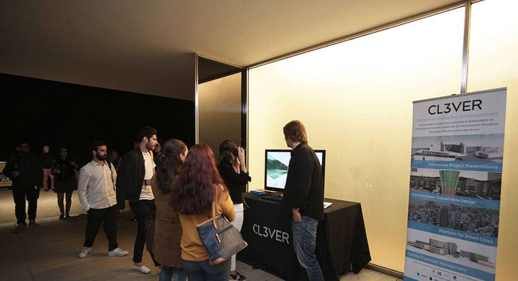 Imágenes del Tour Virtual en el Pabellón Mies van der Rohe Barcelona : Photo © Fundació Mies van der Rohe and © CL3VER