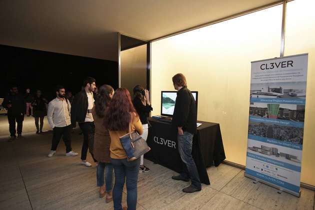 Imágenes del Tour Virtual en el Pabellón Mies van der Rohe Barcelona : Photo © Fundació Mies van der Rohe and © CL3VER