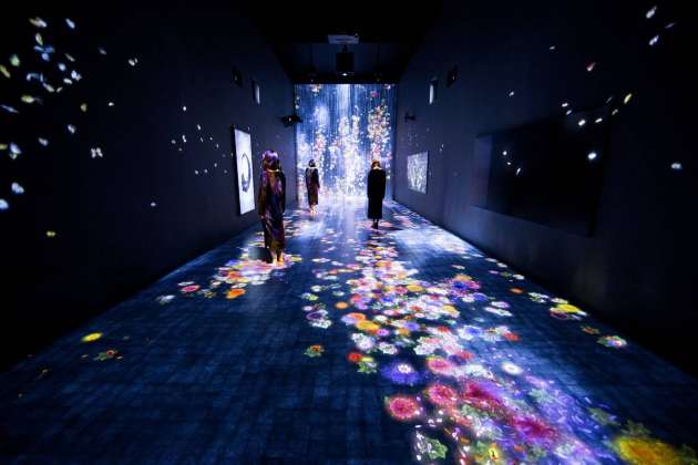 teamLab, 2017, Interactive Digital Installation, Sound: Hideaki Takahashi : Photo © teamLab