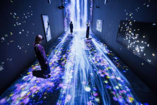 teamLab, 2017, Interactive Digital Installation, Sound: Hideaki Takahashi : Photo © teamLab