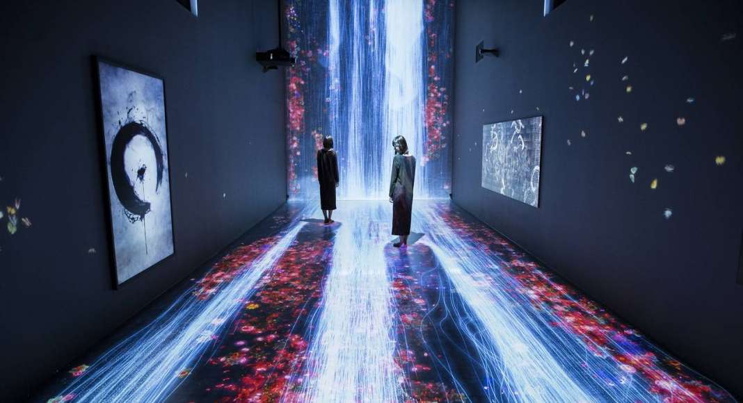 teamLab, 2017, Interactive Digital Installation, Sound: Hideaki Takahashi : Photo © teamLab