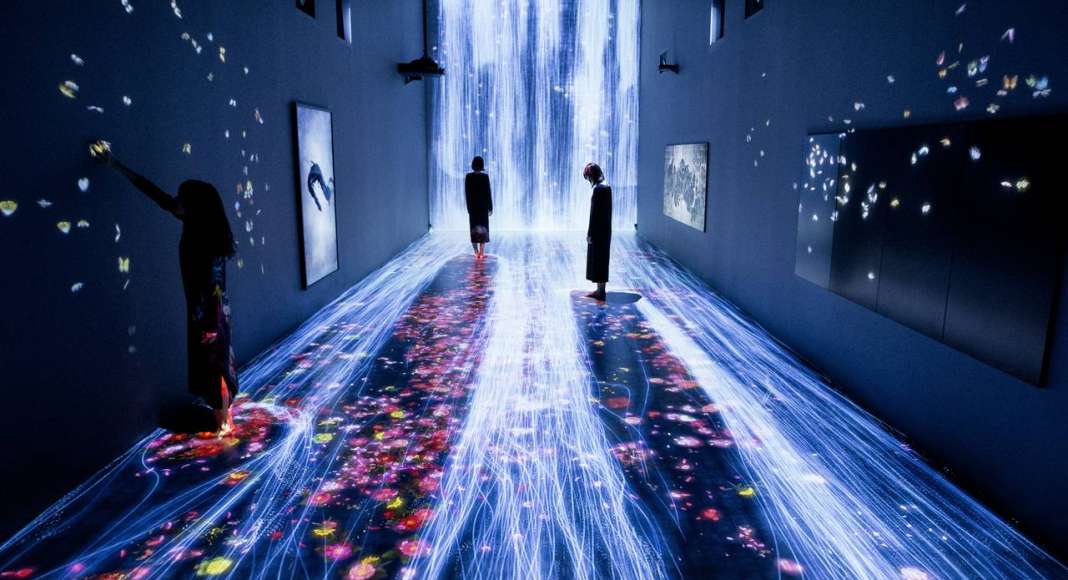 teamLab, 2017, Interactive Digital Installation, Sound: Hideaki Takahashi : Photo © teamLab