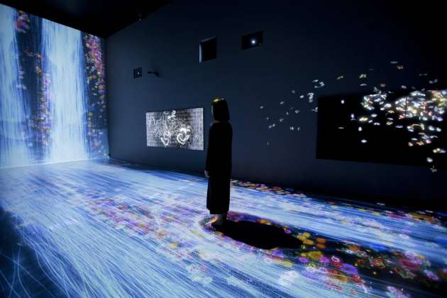 teamLab, 2017, Interactive Digital Installation, Sound: Hideaki Takahashi : Photo © teamLab