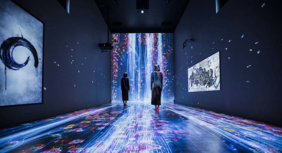 teamLab, 2017, Interactive Digital Installation, Sound: Hideaki Takahashi : Photo © teamLab