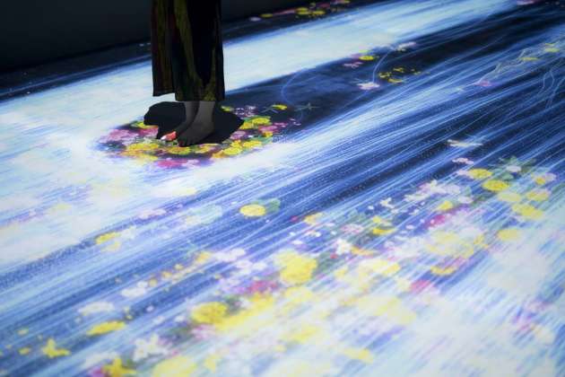 teamLab, 2017, Interactive Digital Installation, Sound: Hideaki Takahashi : Photo © teamLab