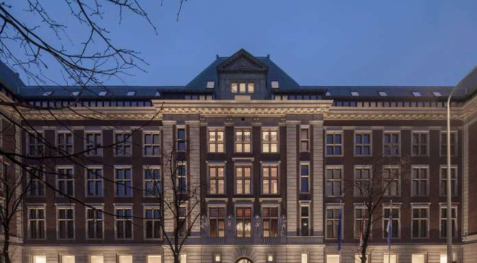 KAAN Architecten presenta B30: un histórico edificio transformado en La Haya : Photo © Karin Borghouts