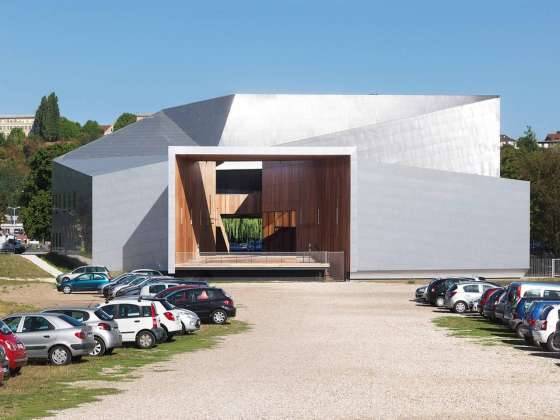 Modern Music Centre en Évreux, France by Hérault Arnod architectes : Photo credit © André Morin