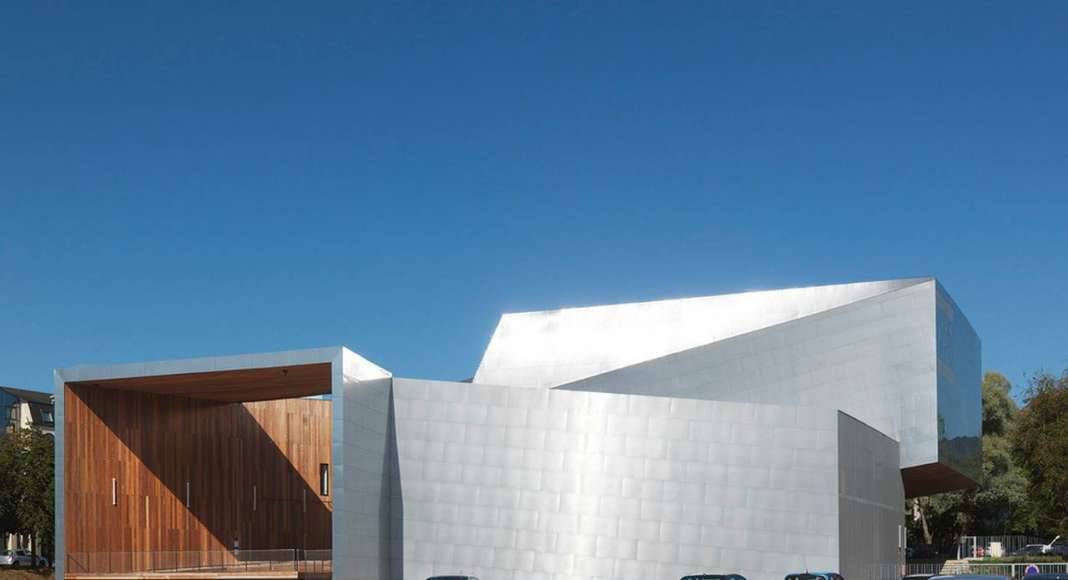 Modern Music Centre en Évreux, France by Hérault Arnod architectes : Photo credit © André Morin