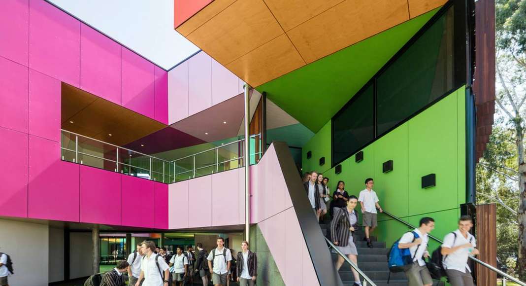 Ivanhoe Grammar Senior Years & Science Centre Internal Courtyard by McBride Charles Ryan : Photo credit © John Gollings