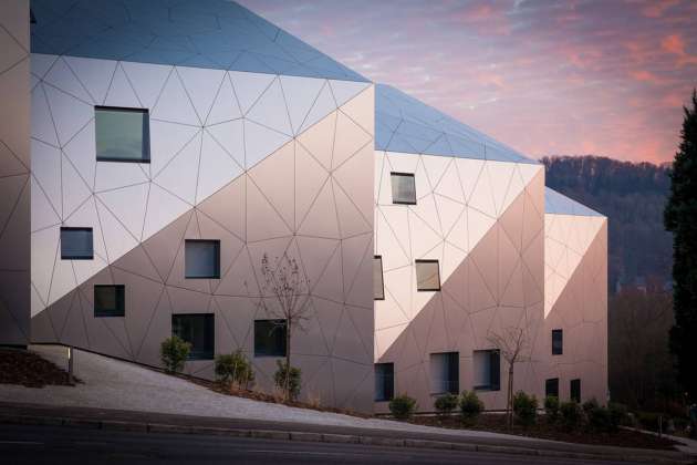 Facade residential building with 15 units Dommeldange, Luxembourg : Photo credit © Steve Troes Fotodesign