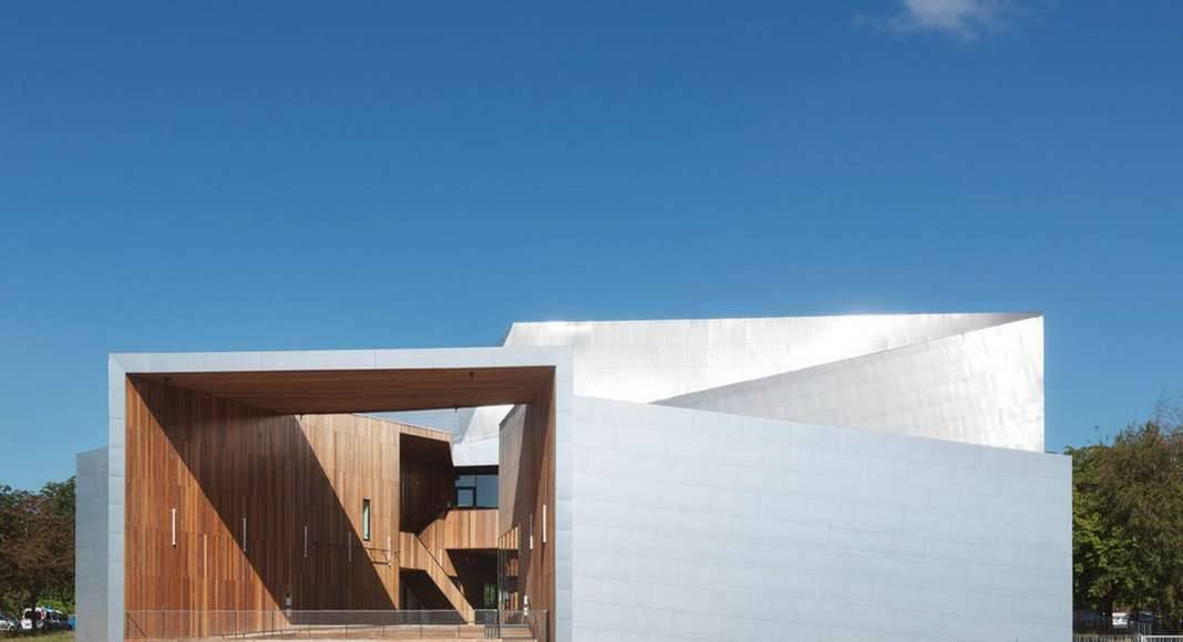 Modern Music Centre en Évreux, France by Hérault Arnod architectes : Photo credit © André Morin
