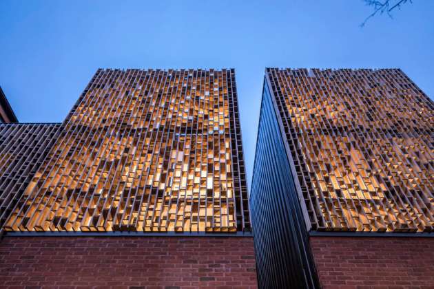 Doble Duplex Wood Brise-Soleil : Photo credit © Doublespace Photography