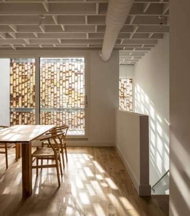 Doble Duplex Dining Room : Photo credit © Doublespace Photography