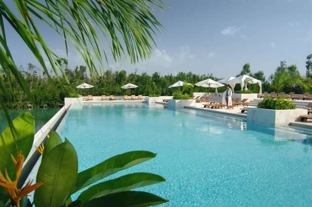 Fairmont Mayakoba Adults Pool : Photo © Mayakoba Resorts