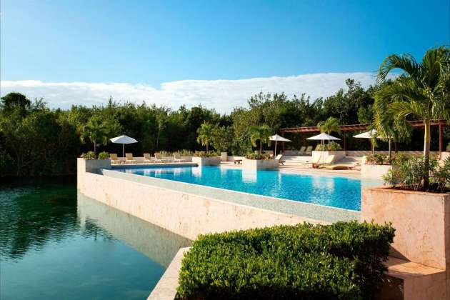 Fairmont Mayakoba Adults Pool : Photo © Mayakoba Resorts