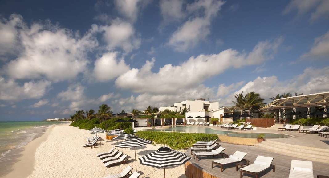 Rosewood Mayakoba Beach View : Photo © Mayakoba Resorts